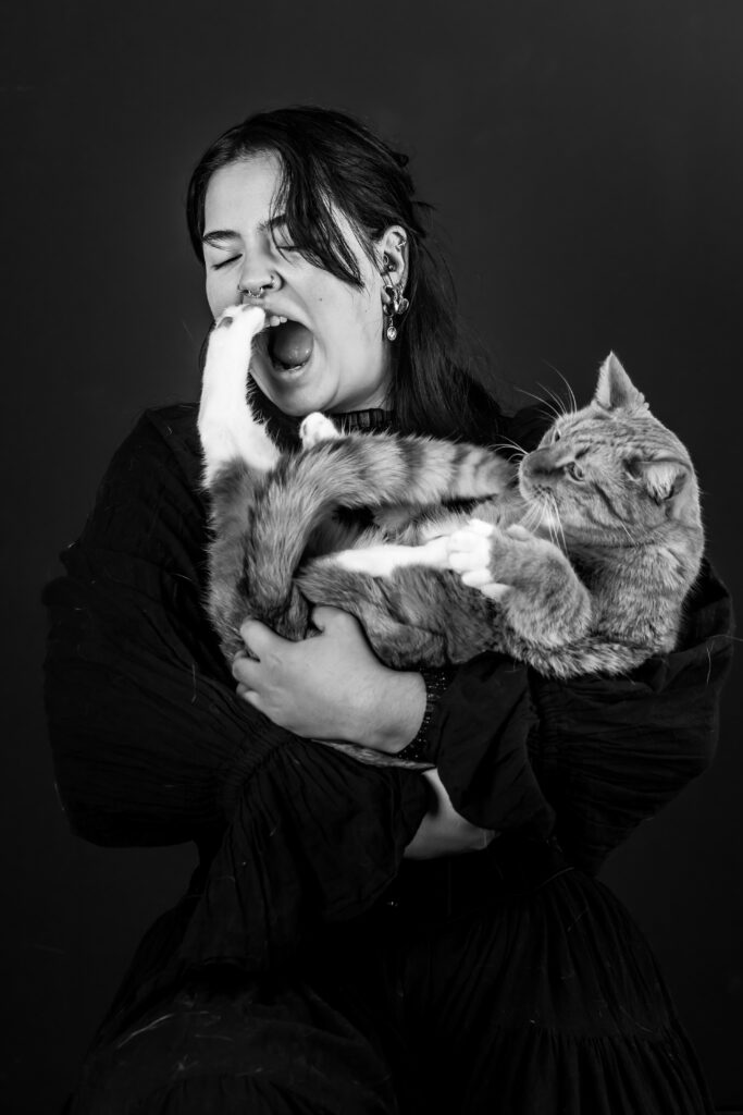 Portret kat en kattenbaas studio fotoshoot