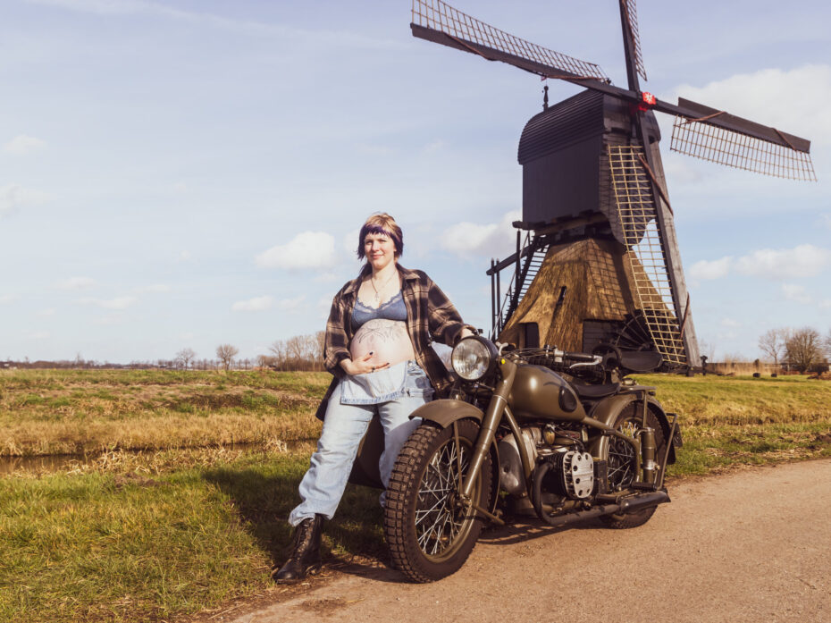 Zwangerschapsfotoshoot-Plinck Fotografie Zwanger, belly boudior, zwangerschapsfotoshoot, krachtig, portret