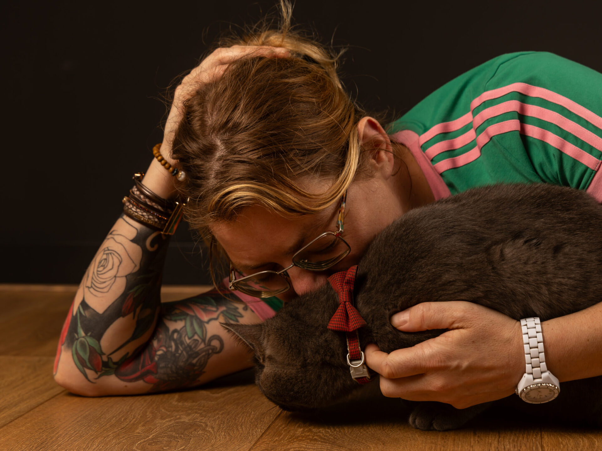 fotoshoot met je katten powervrouw portret fotoshoot vrouw zelfliefde